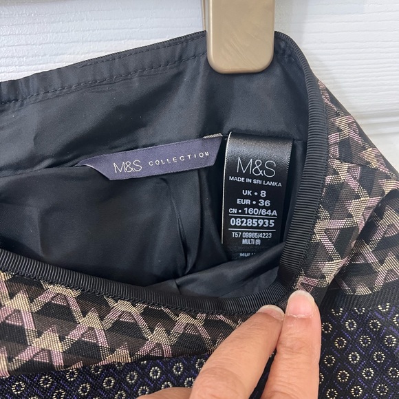 Chic multi coloured pencil skirt - Picture 2 of 2